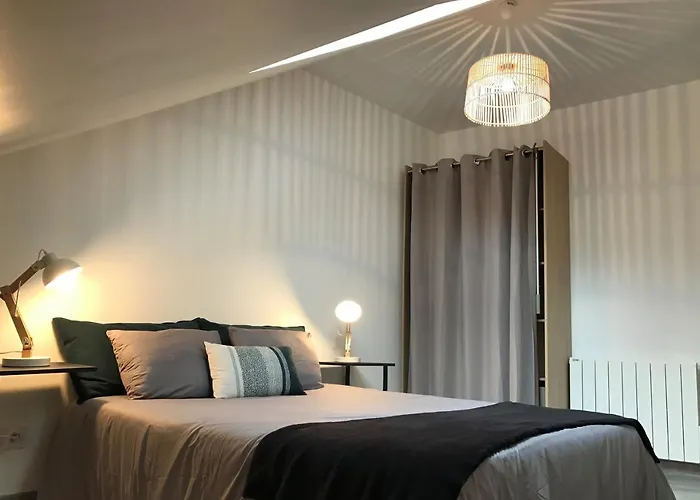 T4 Christina Contemporain, Vue Lac, Climatise Avec Parking *