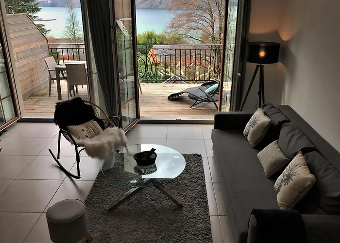 شقة T4 Christina Contemporain, Vue Lac, Climatise Avec Parking