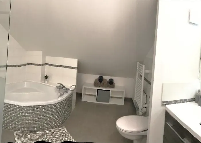 T4 Christina Contemporain, Vue Lac, Climatise Avec Parking Aix-les-Bains