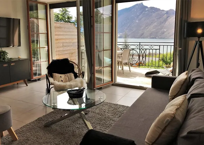 T4 Christina Contemporain, Vue Lac, Climatise Avec Parking *