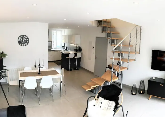 Appartement T4 Christina Contemporain, Vue Lac, Climatise Avec Parking